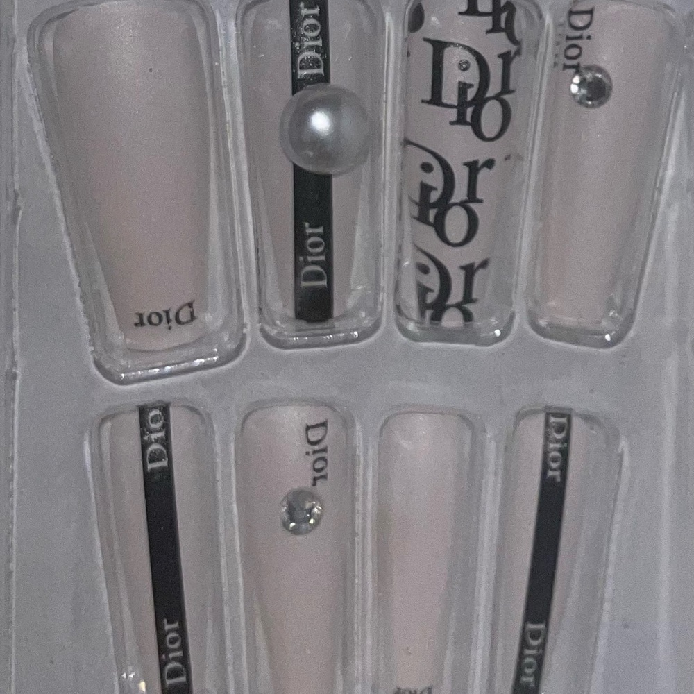 24 piece Nail Kit